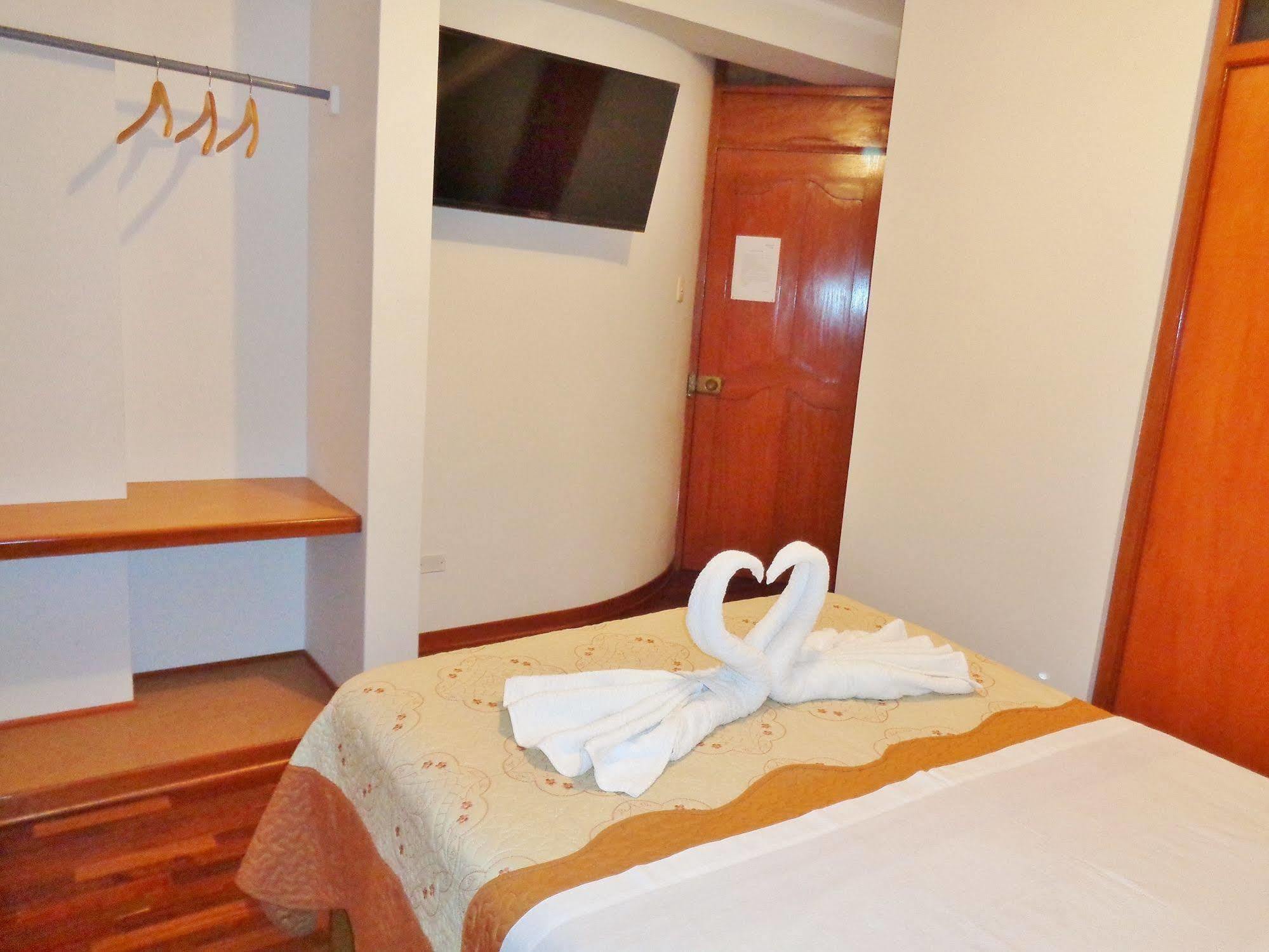 Hostal Silpay Tacna Bagian luar foto