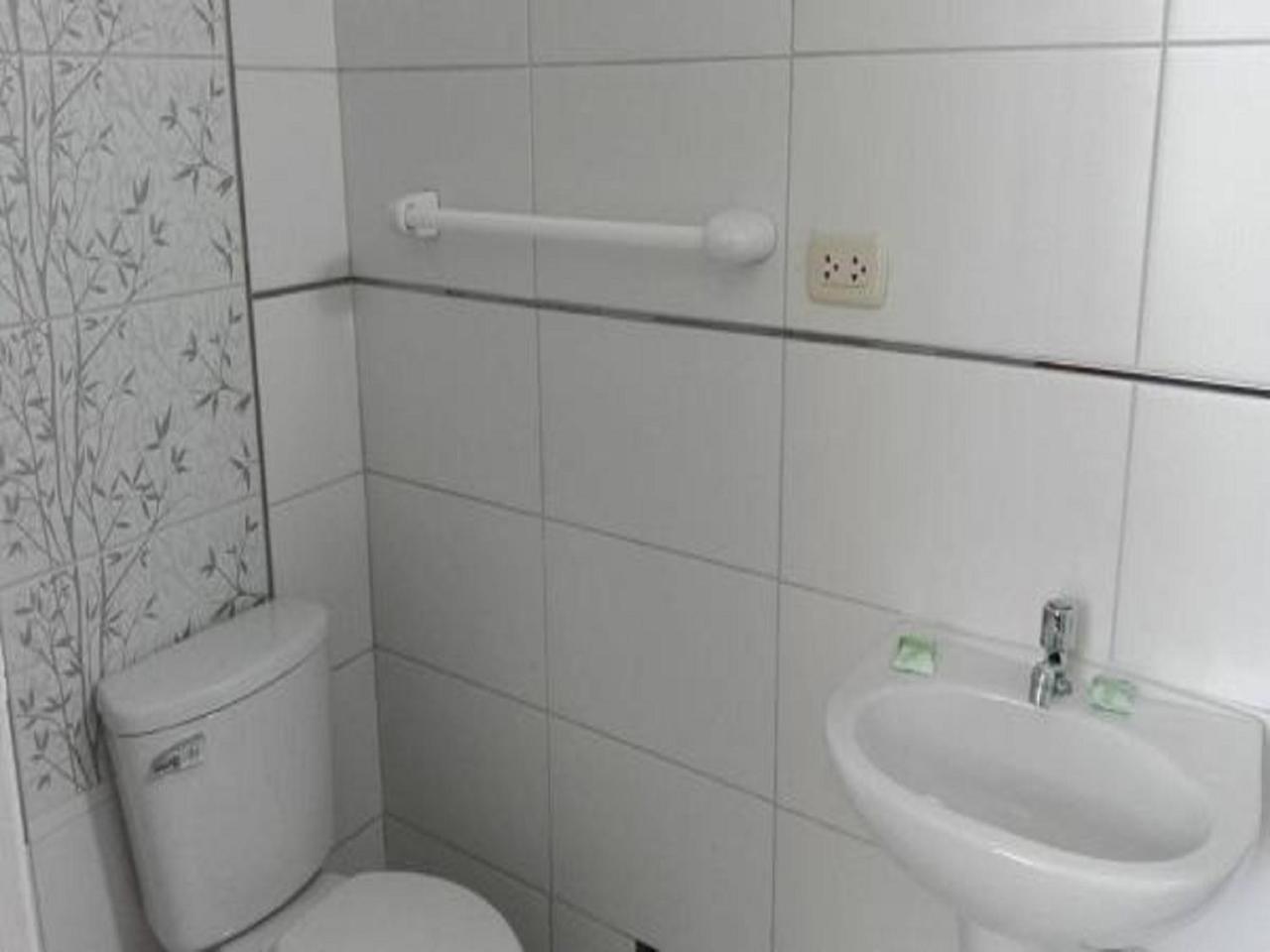 Hostal Silpay Tacna Bagian luar foto